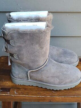 UGG Gray Bailey Bow Suede Shearling Boots size 7 NWT